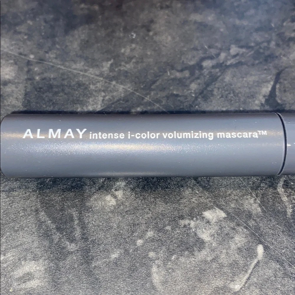 ALMAY Intense i-Color Volumizing Mascara In Sapphire